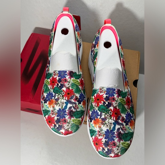 Skechers GOwalk Classic Washable Slip-Ons - Spring Safari casual classic comfy - Picture 5 of 8